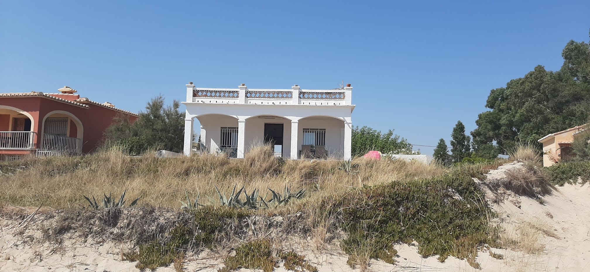 Villa independiente en primera línea de playa, Dénia